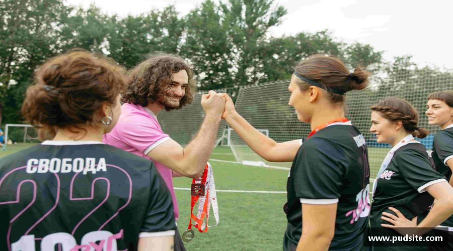 jiuyou集团团结奋进，共赢未来！